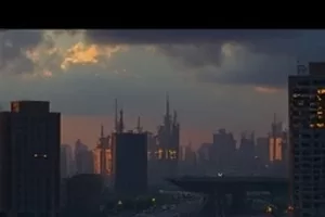 沙海孤灯电影封面，沙漠公路尽头的一盏路灯